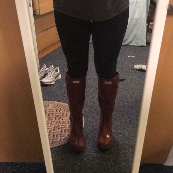 Hunter Rain Boots — Maroon, Glossy, Tall - Picture 5 of 8